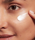 ¿El protector solar se aplica antes o después del maquillaje? La guía definitiva para no equivocarte